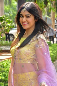 Adah Sharma HD Photos