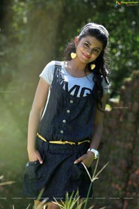 Anandhi HD Stills