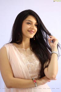 Mehrene Kaur Pirzada