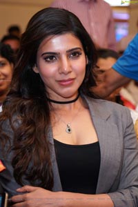 Samantha Smiling Photos