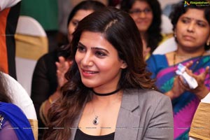 Samantha Smiling Photos