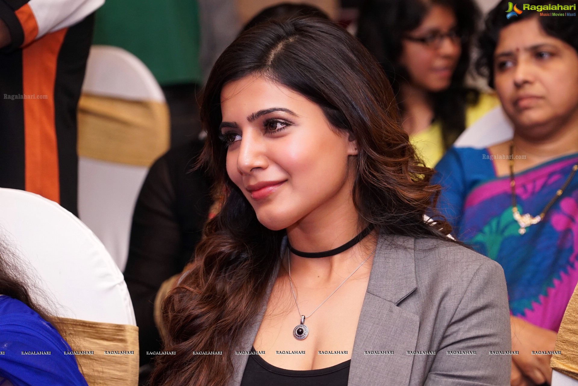 Samantha at Bangaaru Bhumi Developers Press Meet