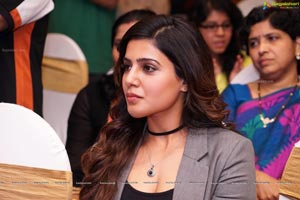 Samantha Smiling Photos