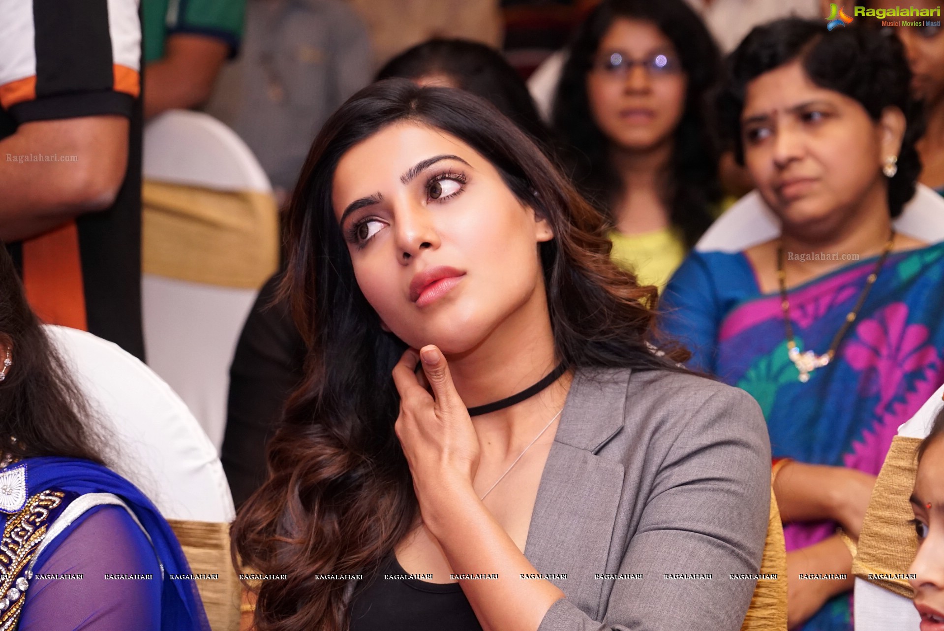 Samantha at Bangaaru Bhumi Developers Press Meet