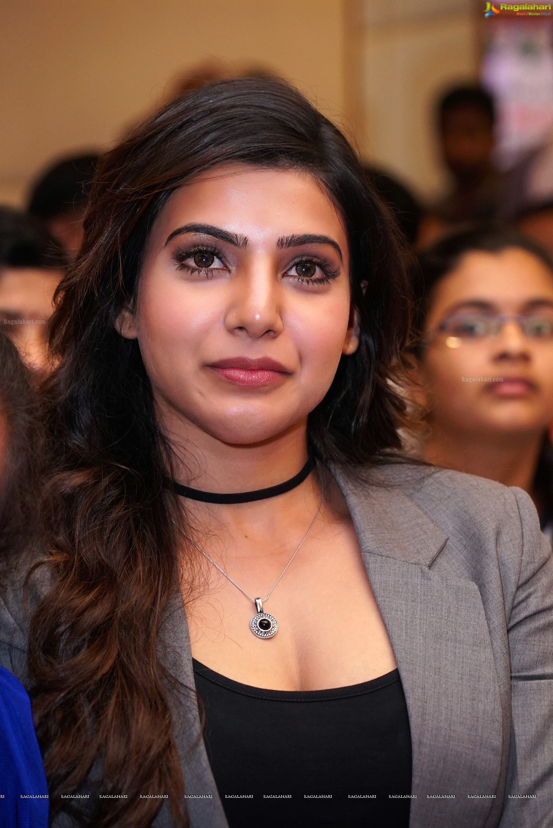 Samantha at Bangaaru Bhumi Developers Press Meet