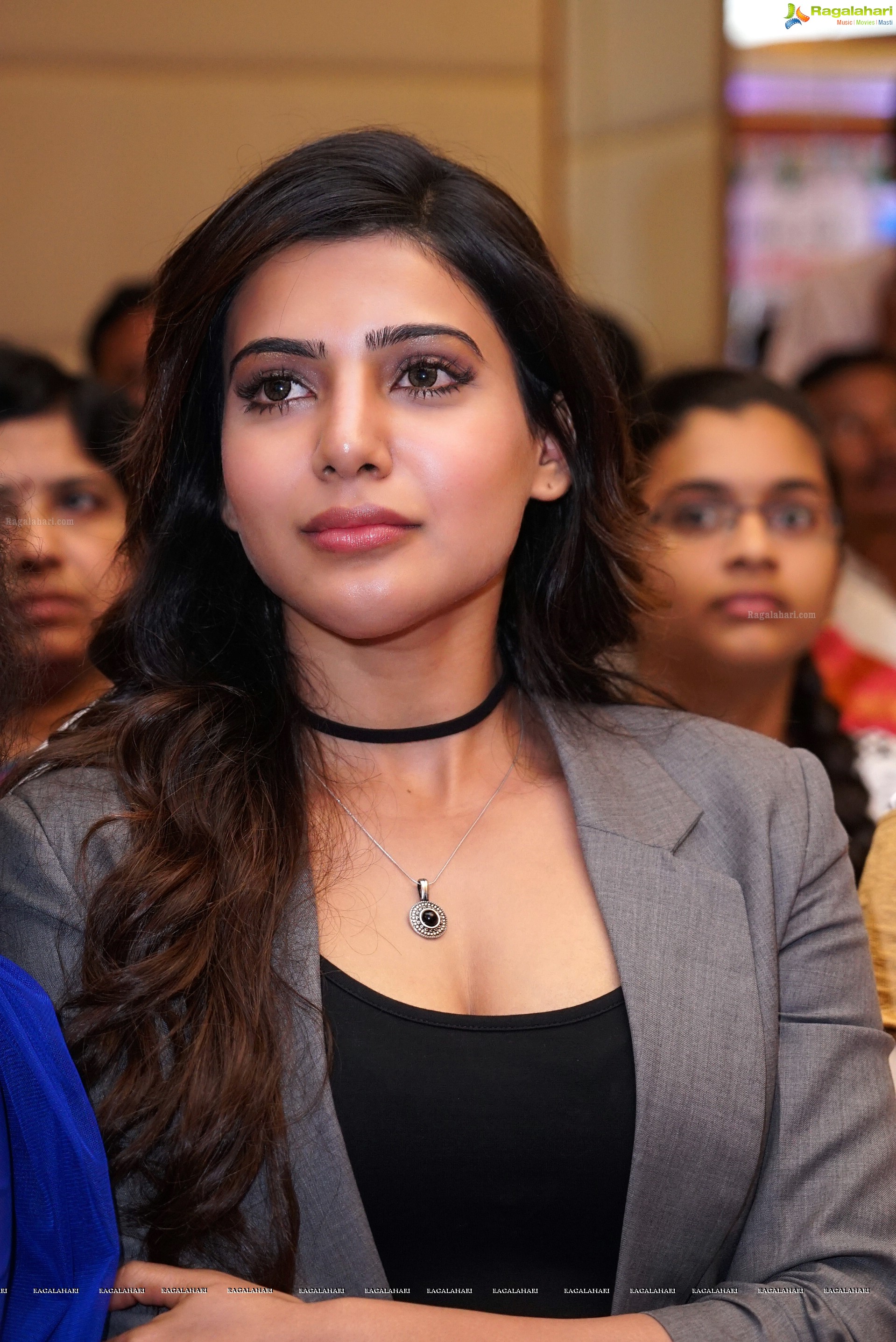 Samantha at Bangaaru Bhumi Developers Press Meet