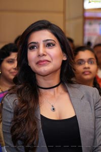 Samantha Smiling Photos