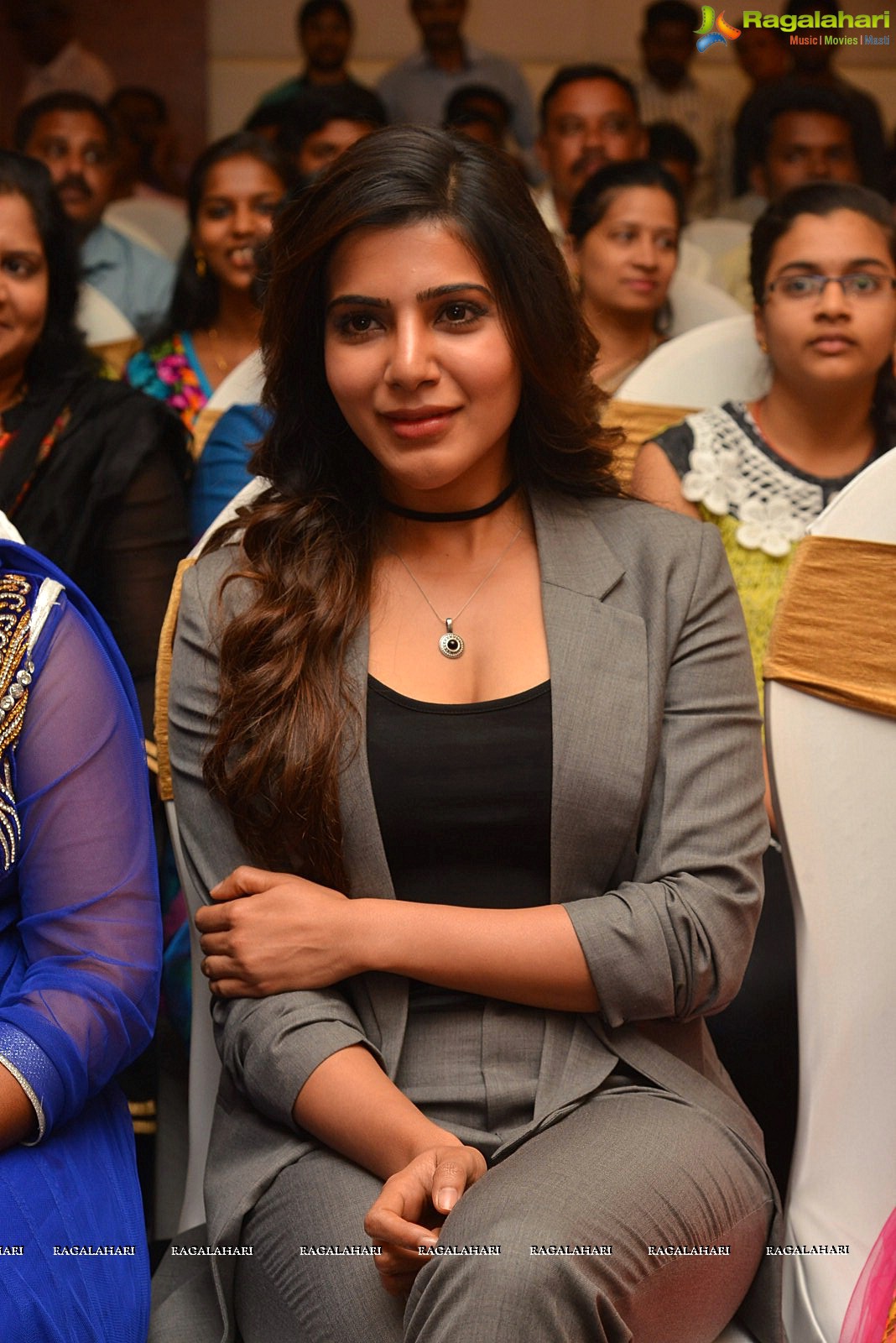 Samantha at Bangaaru Bhumi Developers Press Meet