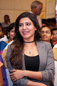 Samantha Smiling Photos