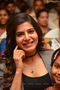 Samantha Smiling Photos