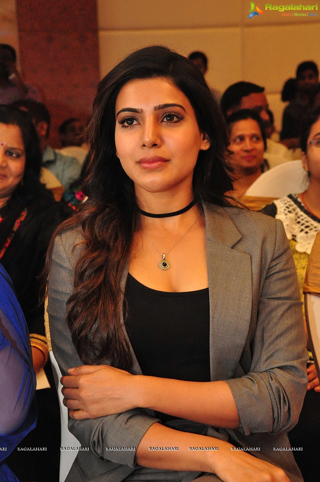 Samantha at Bangaaru Bhumi Developers Press Meet