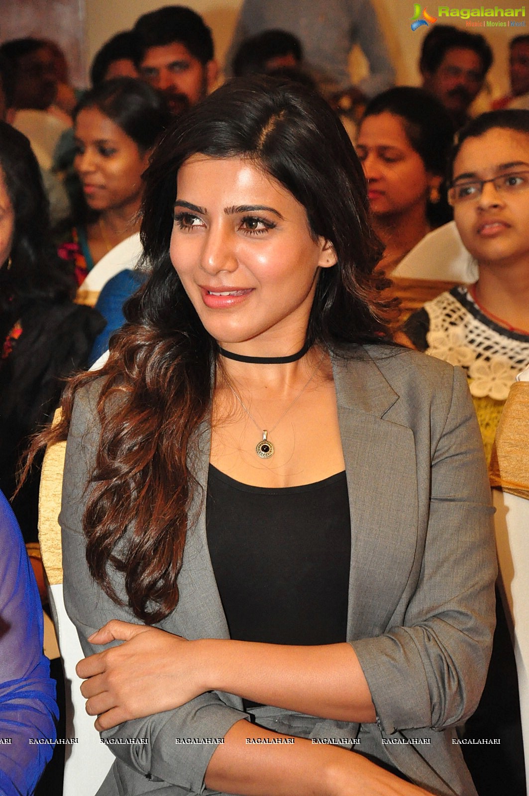 Samantha at Bangaaru Bhumi Developers Press Meet