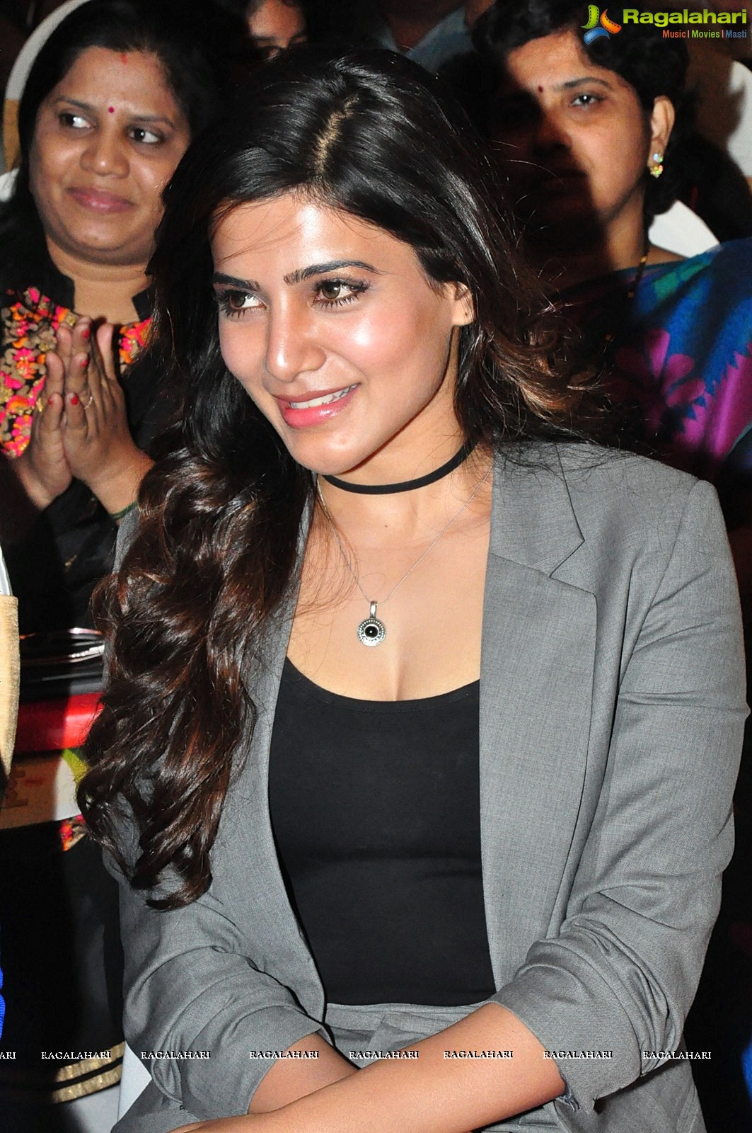 Samantha at Bangaaru Bhumi Developers Press Meet