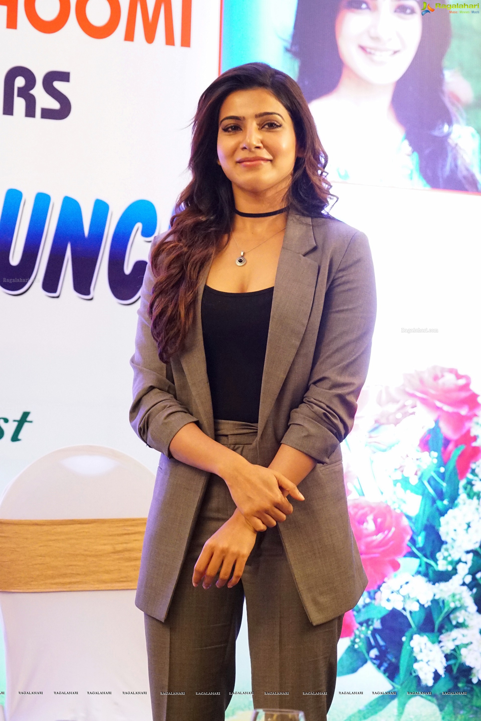 Samantha at Bangaaru Bhumi Developers Press Meet