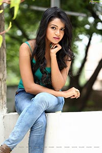 Bhavya Sri in Jeans