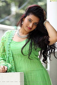 Telugu Heroine Janani