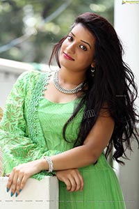 Telugu Heroine Janani