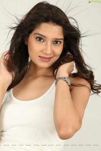 Pinky Lakhera Glam Stills