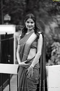 Pinky Lakhera in Saree