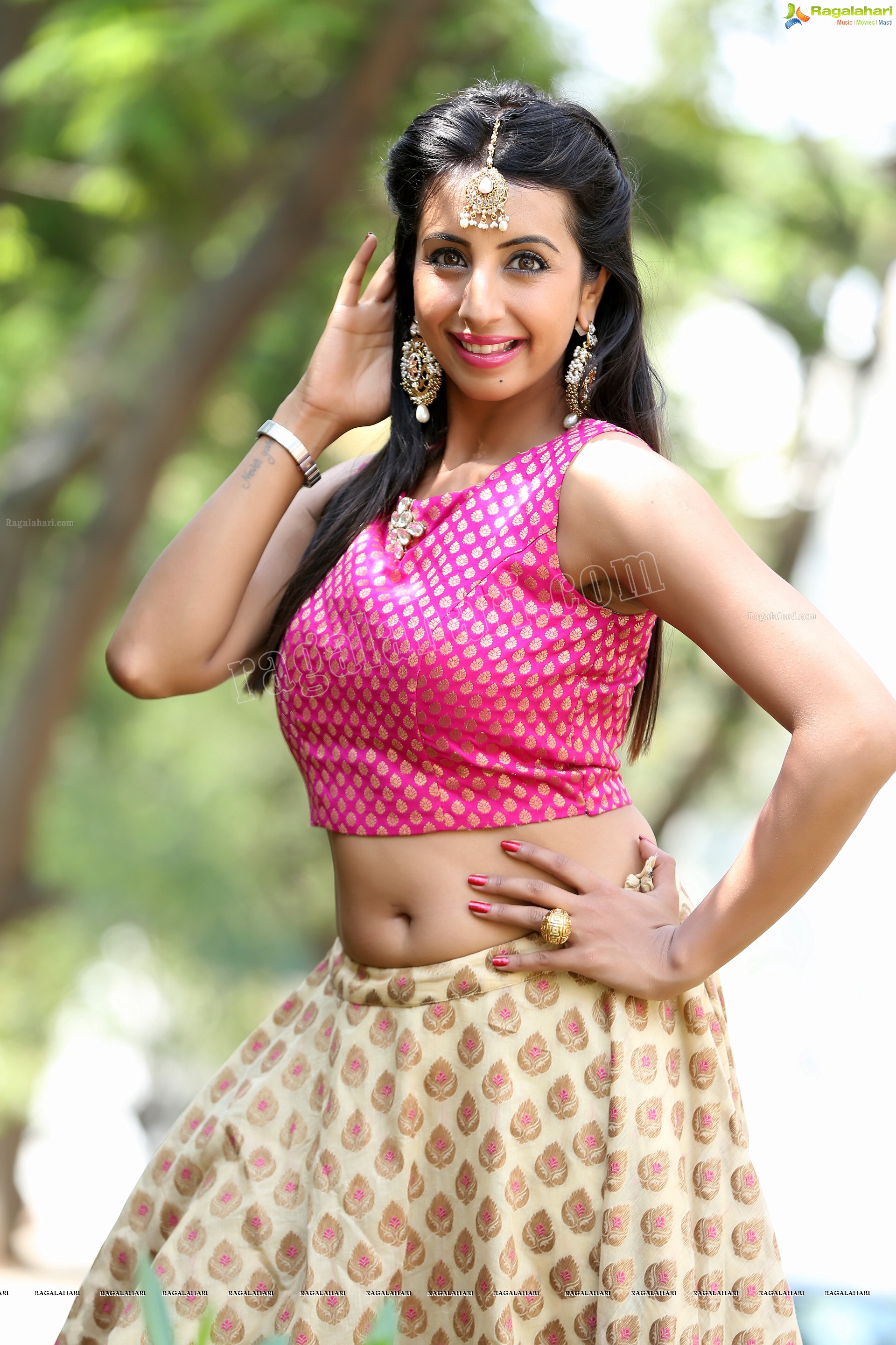 Sanjjanaa Galrani (Exclusive) (High Definition)