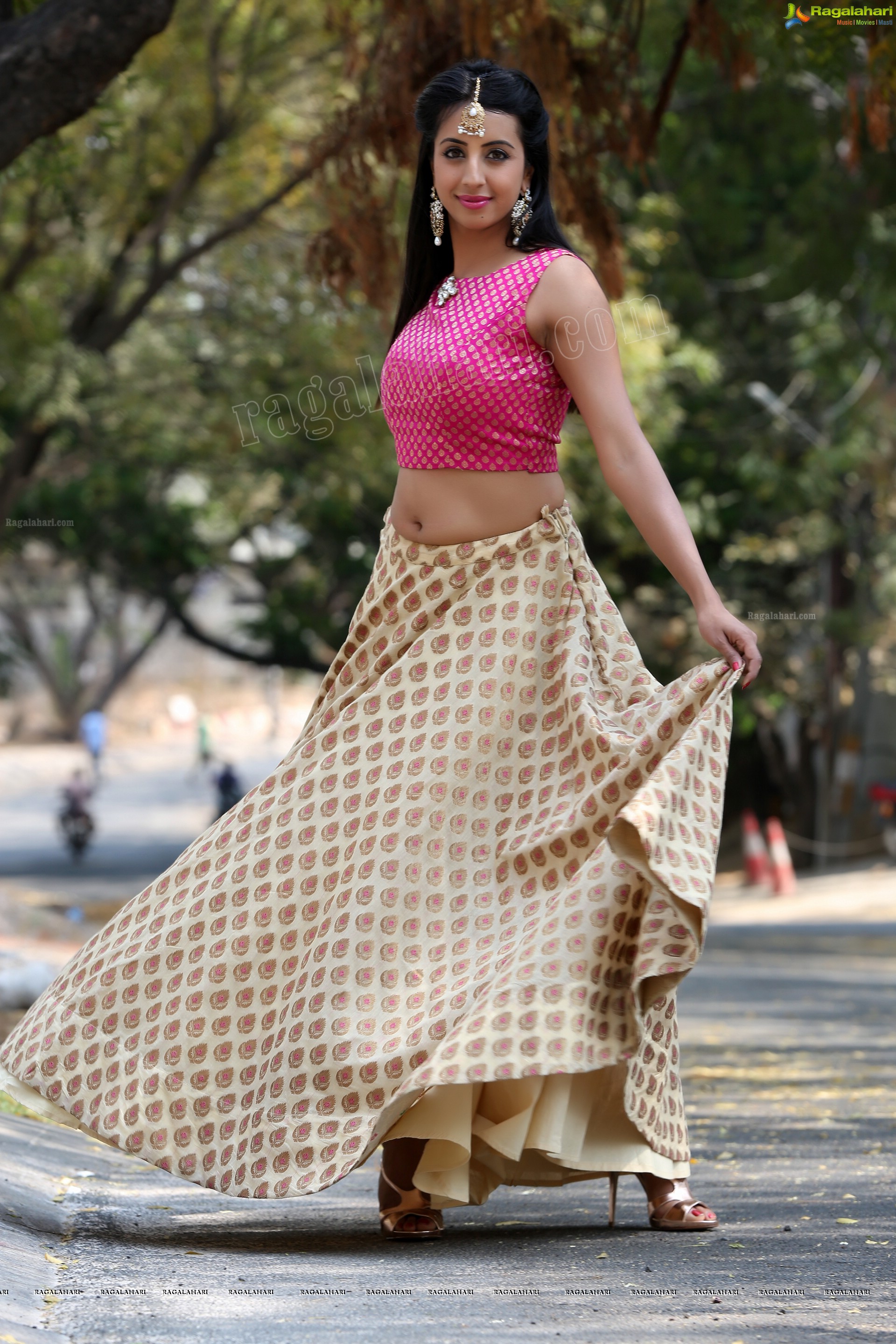 Sanjjanaa Galrani (Exclusive) (High Definition)