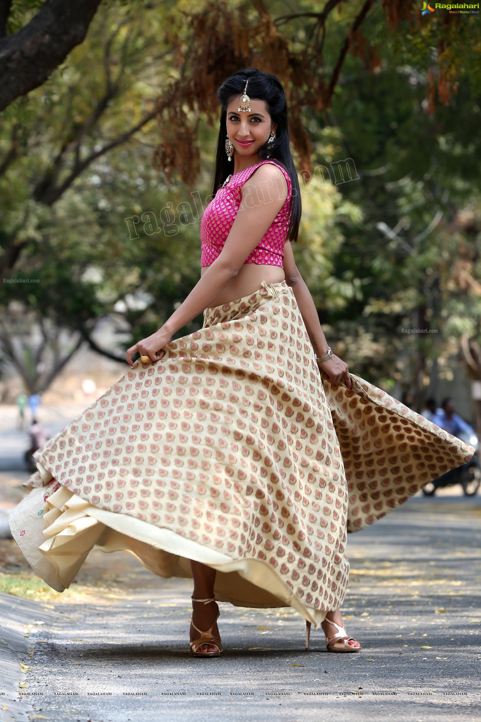 Sanjjanaa Galrani (Exclusive) (High Definition)