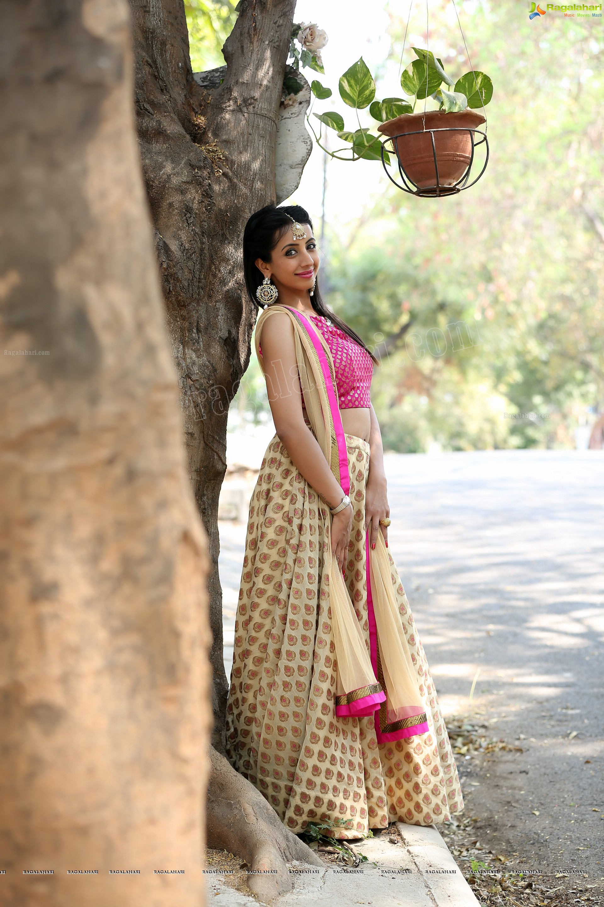 Sanjjanaa Galrani (Exclusive) (High Definition)