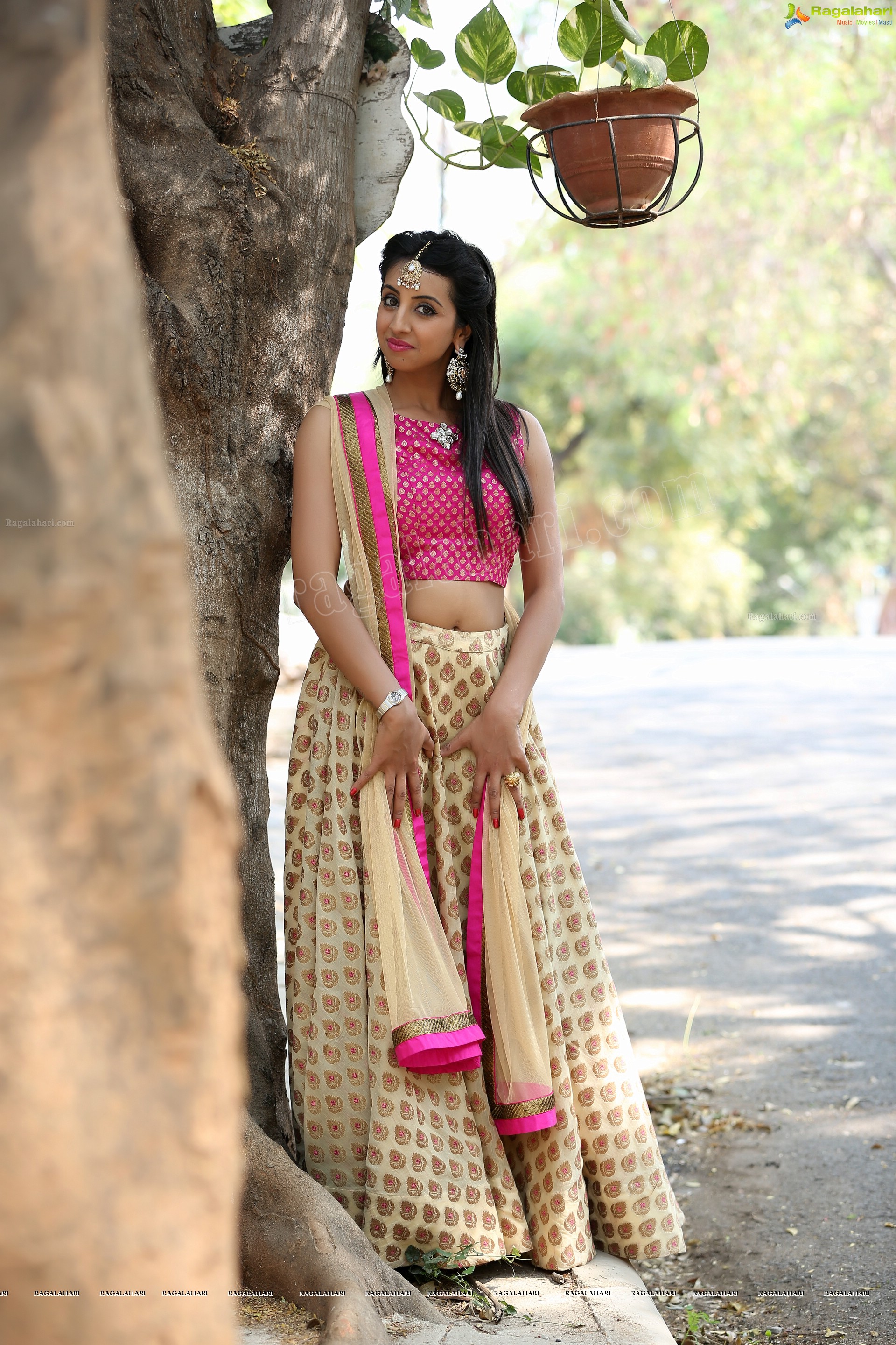 Sanjjanaa Galrani (Exclusive) (High Definition)