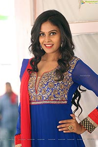 Chandini Tamilarasan HQ Photos