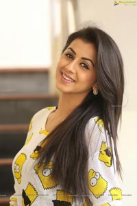 Nikki Galrani Pics