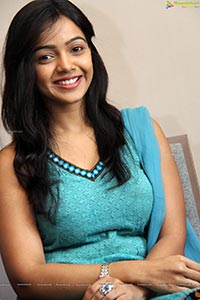 Nithya Shetty High Resolution Photos