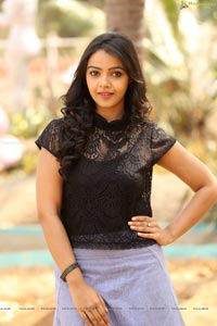 Nithya Shetty High Resolution Photos