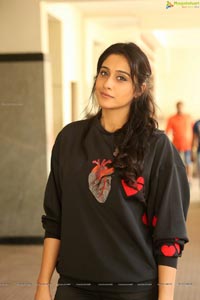 Regina Cassandra HQ Photos