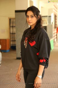 Regina Cassandra HQ Photos