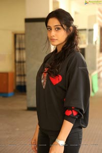 Regina Cassandra HQ Photos