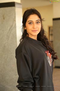 Regina Cassandra HQ Photos