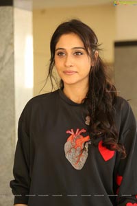 Regina Cassandra HQ Photos