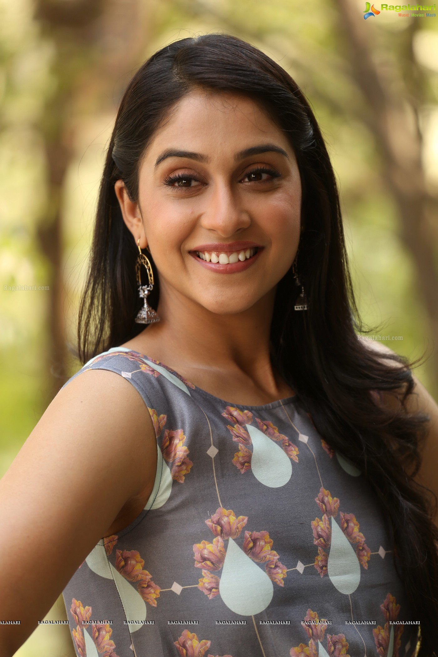 Regina Cassandra (Posters)