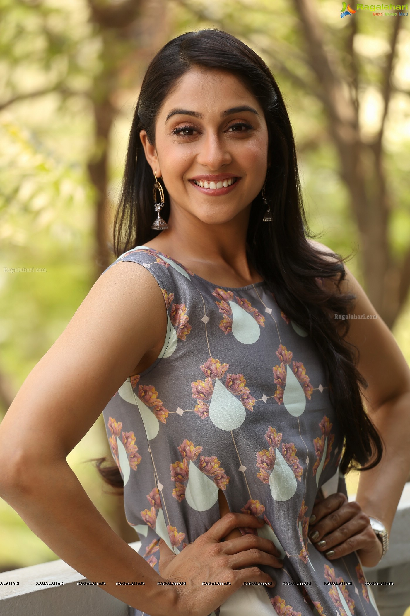 Regina Cassandra (Posters)