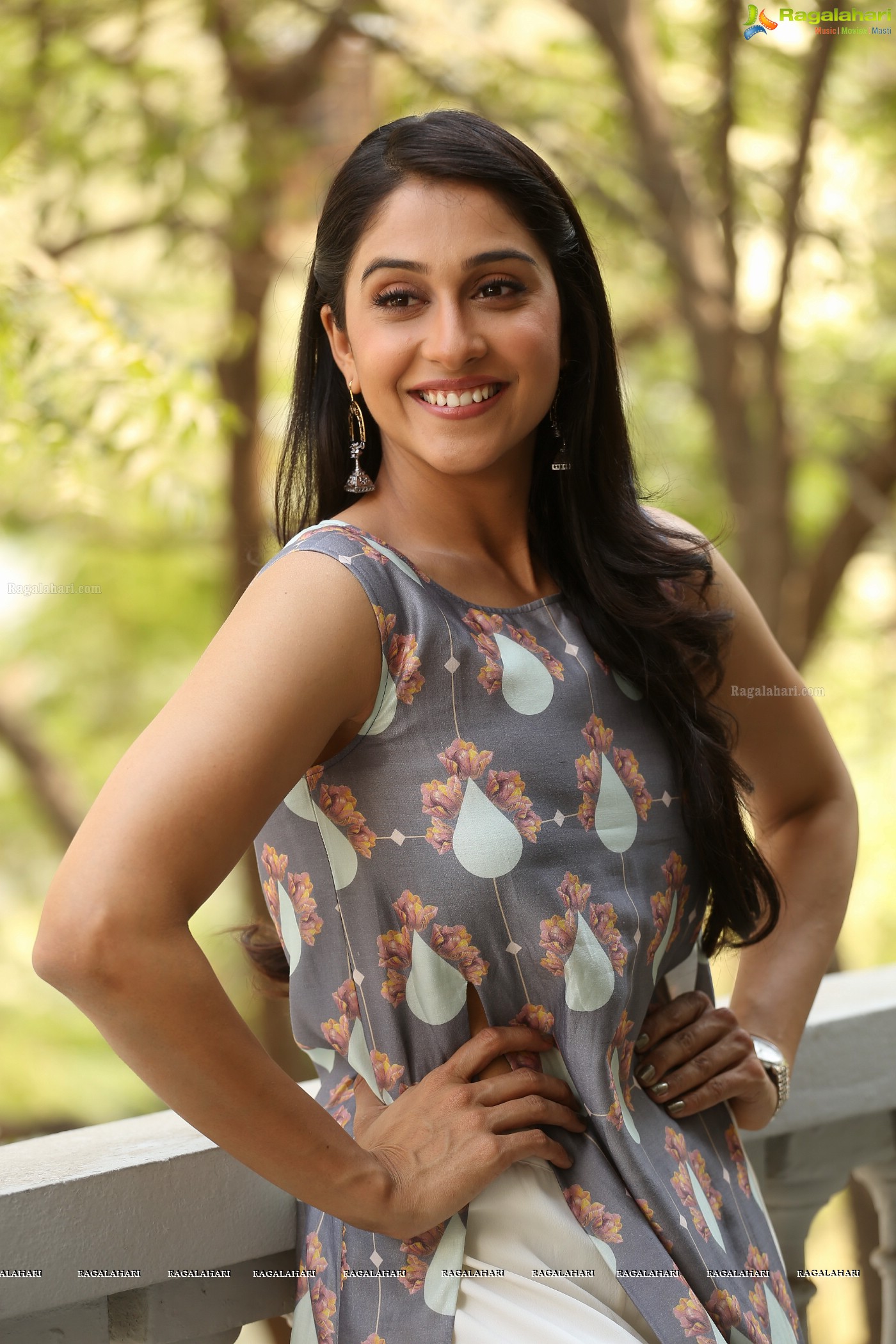 Regina Cassandra (Posters)