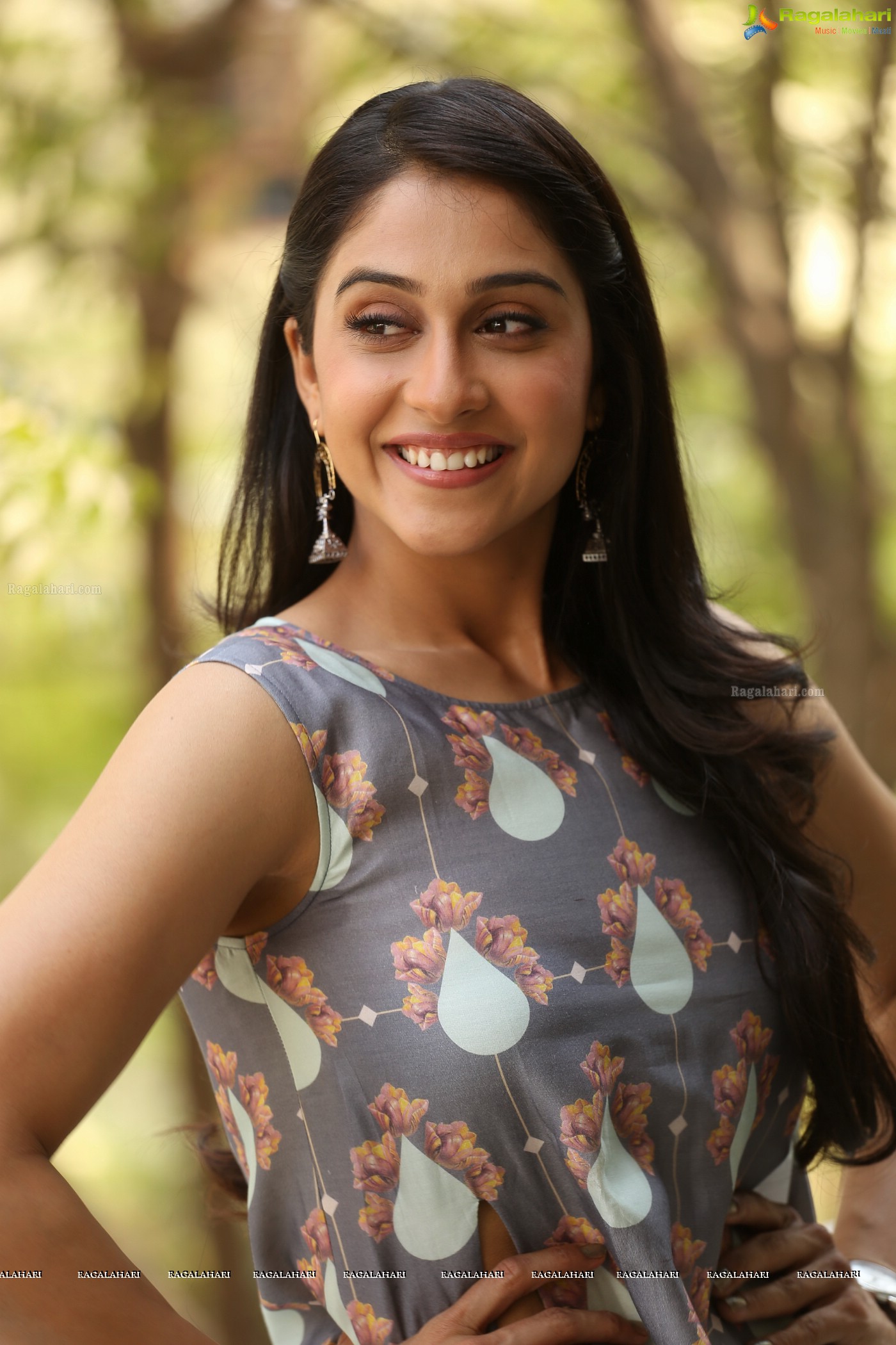 Regina Cassandra (Posters)