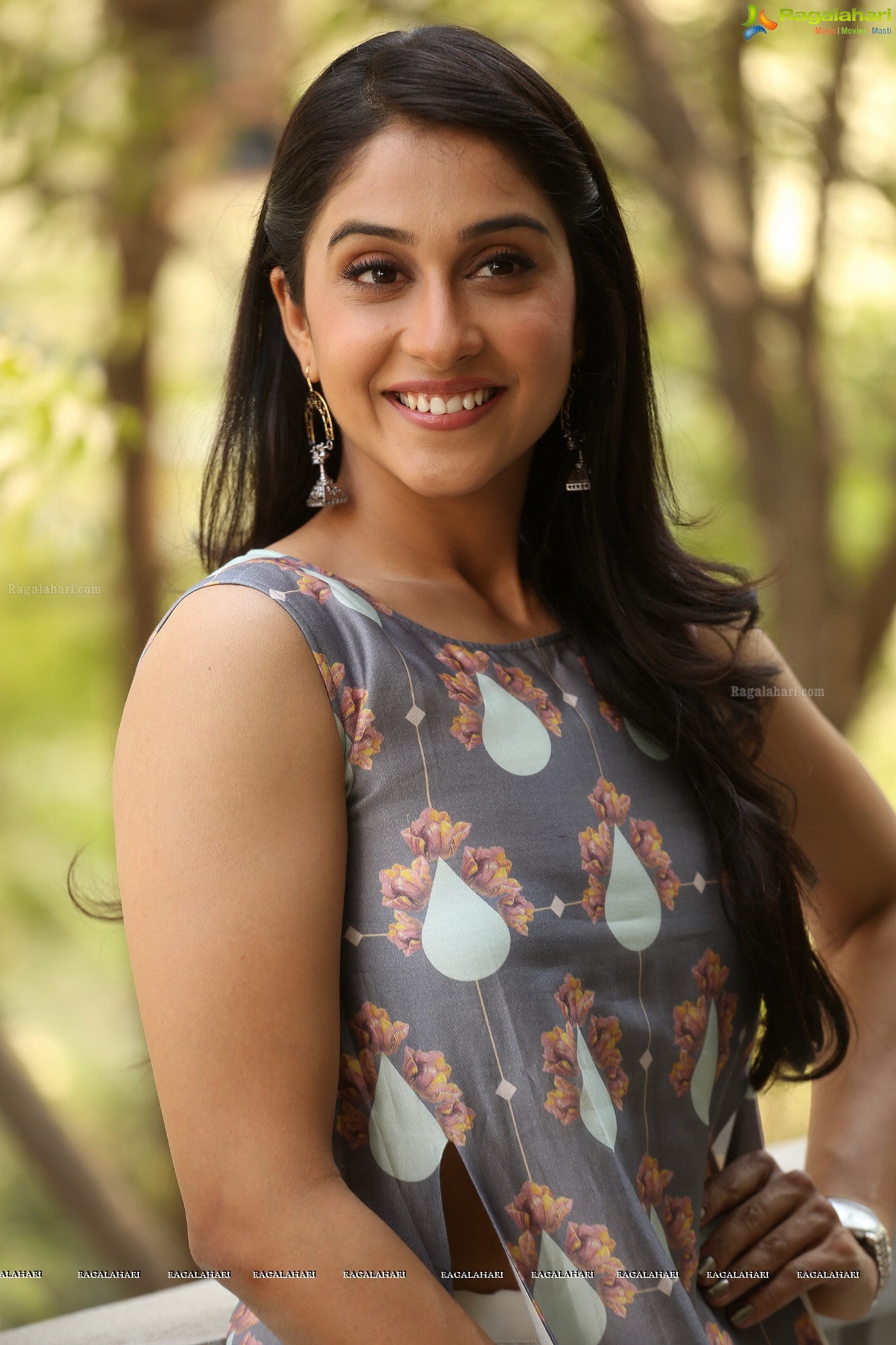 Regina Cassandra (Posters)