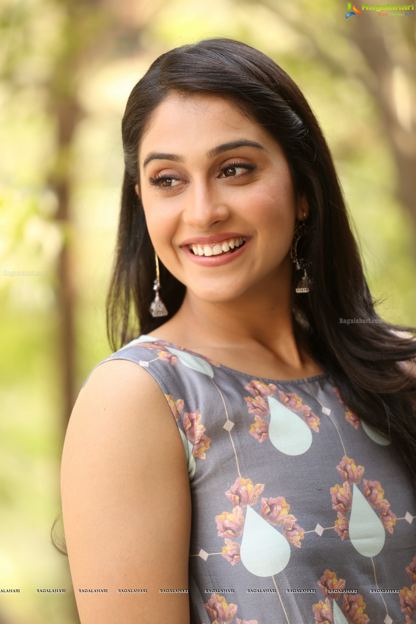 Regina Cassandra (Posters)