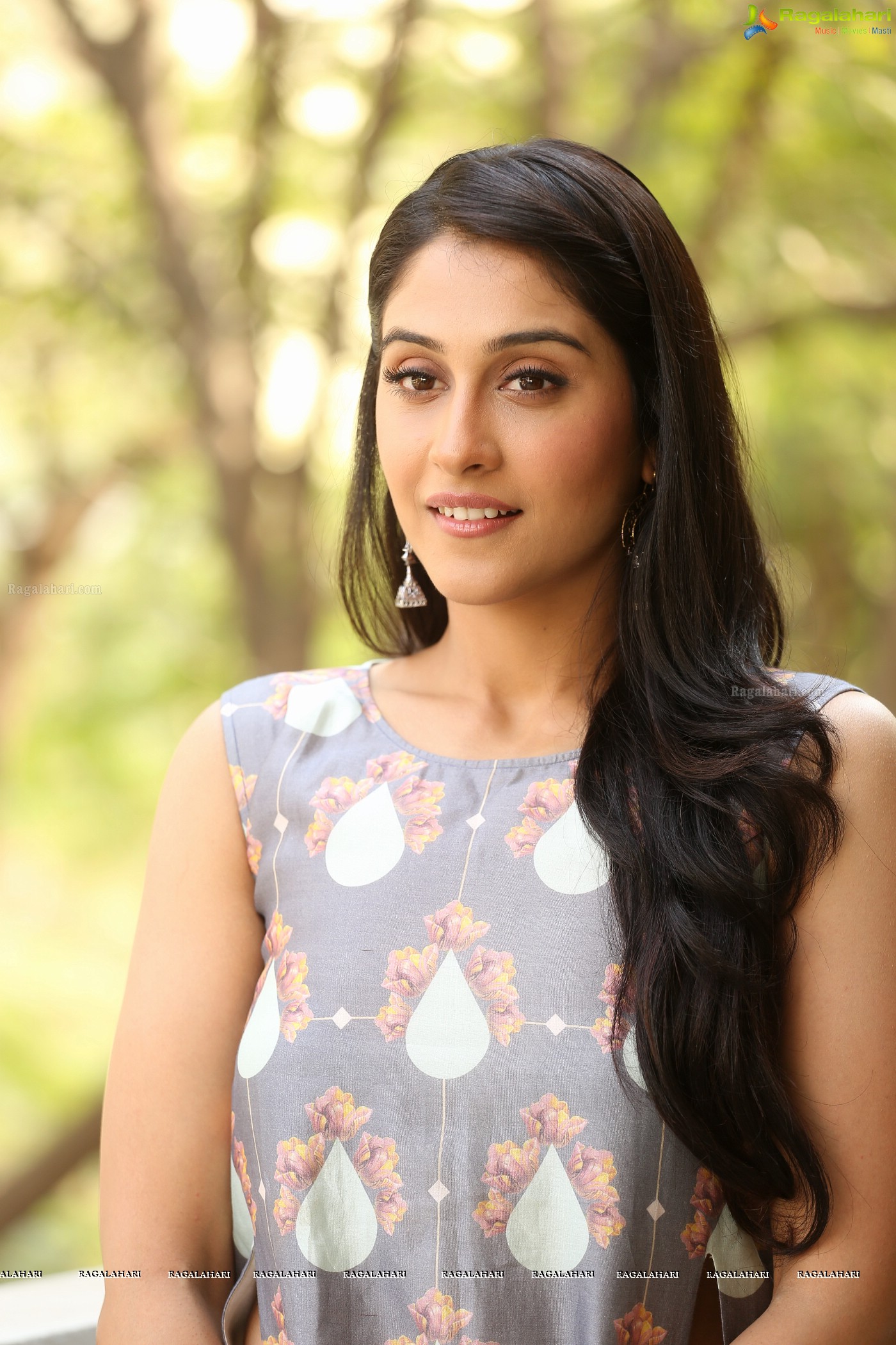 Regina Cassandra (Posters)