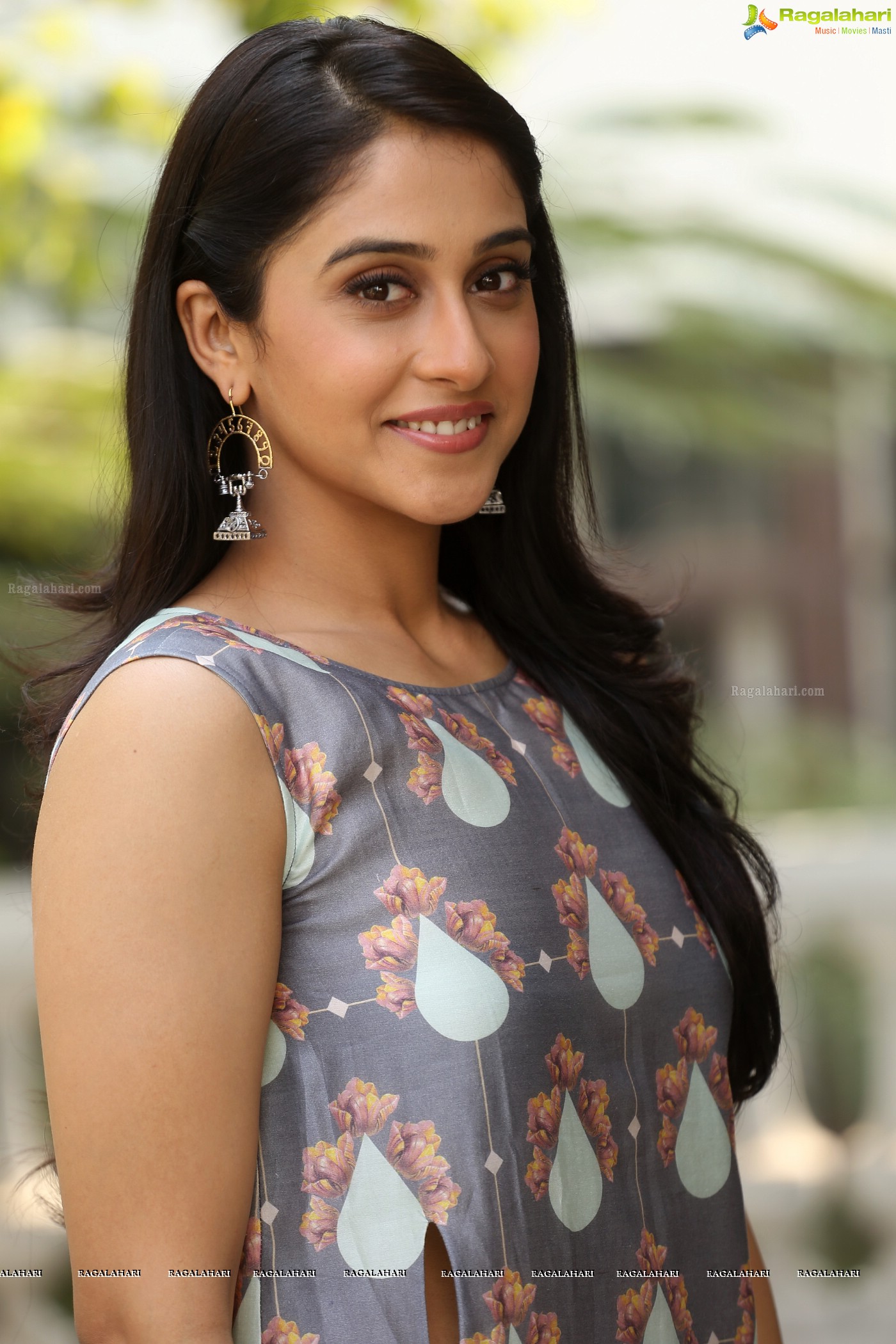 Regina Cassandra (Posters)