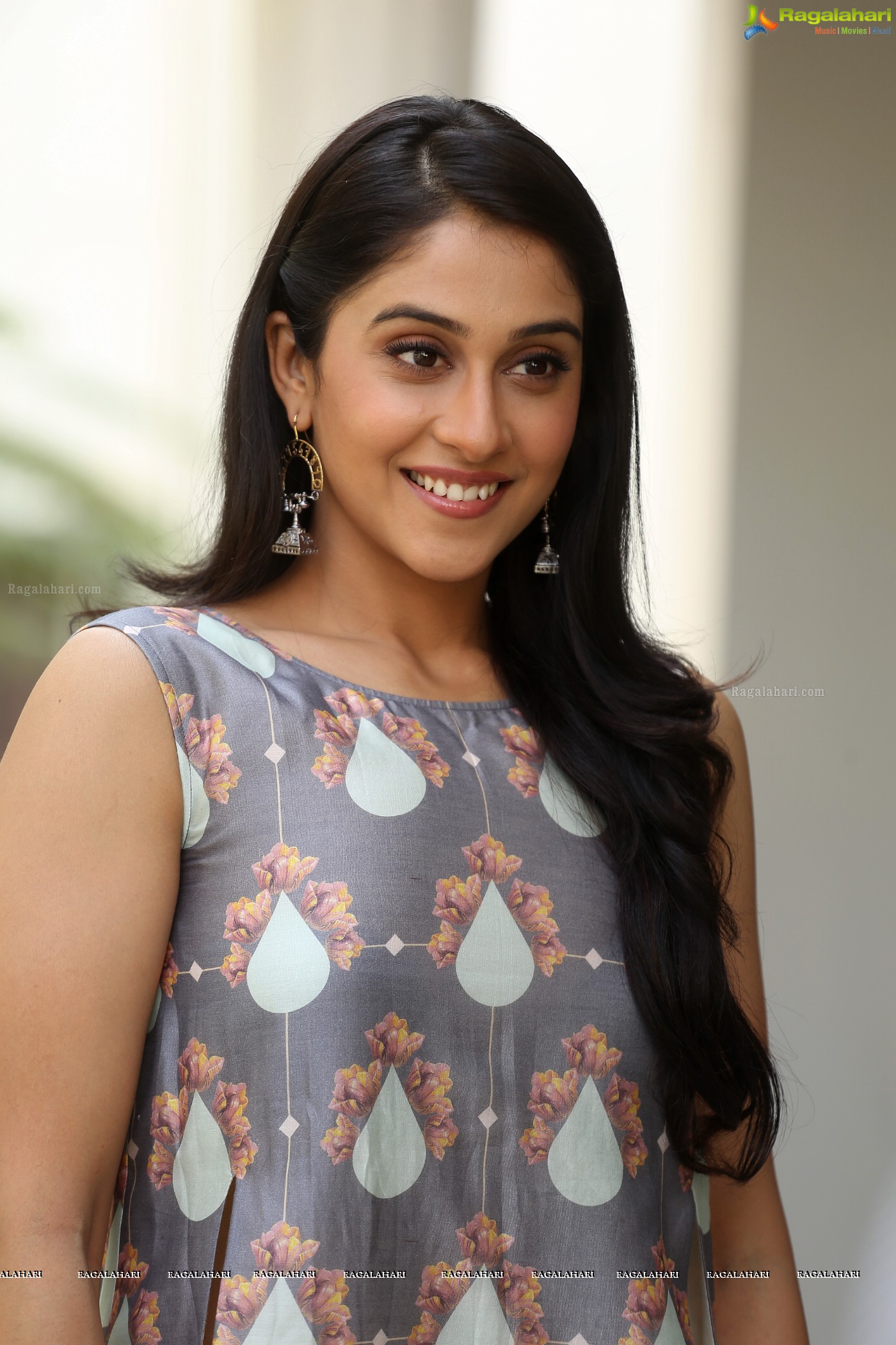 Regina Cassandra (Posters)