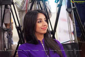 Sanjjanaa Galrani HQ Photos