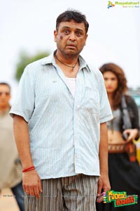 Naresh in Guntur Talkies