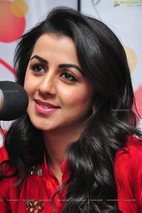 Nikki Galrani Images