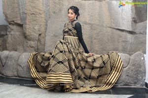 Sanjjanaa Galrani Photos